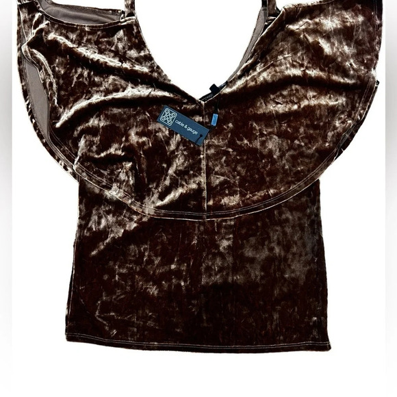 New with tags Cable and Gauge crushed velvet tank size small so cute - Picture 3 of 3